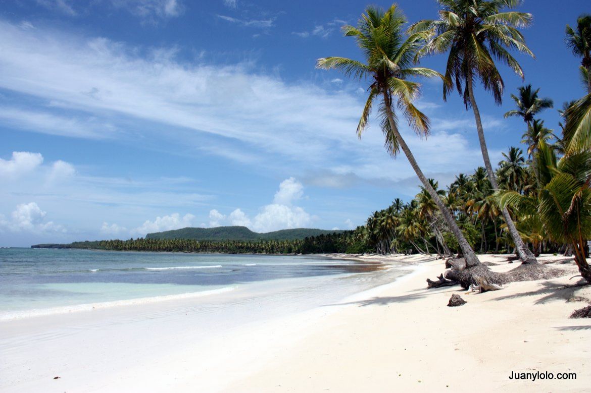 Playa Grande Las Galeras Beach